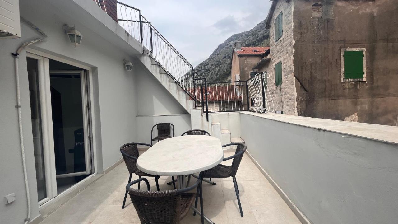 Sunstone Apartments Kotor Exterior foto